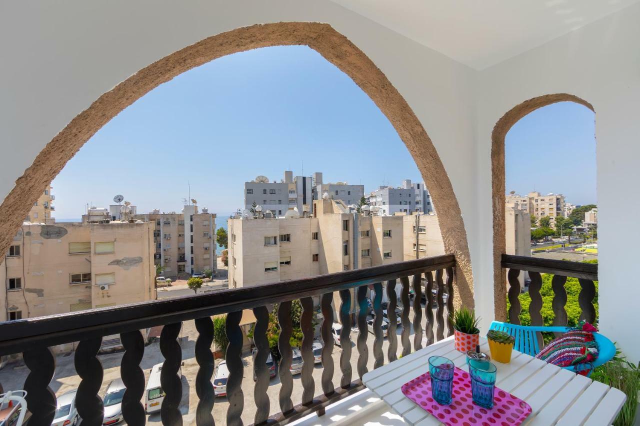 Castle Holiday Apartments Limassol Exteriör bild